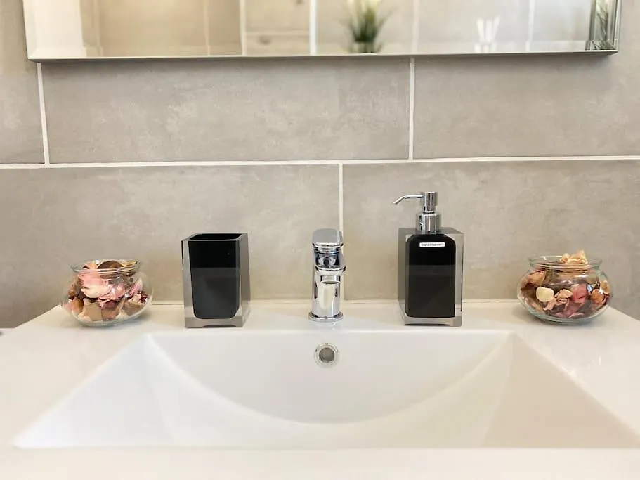 Apartment Comfy Suite With Wi-Fi/Netflix Bologna